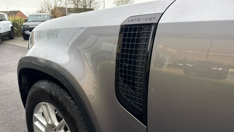 Land Rover Defender 2.0 D240 S 110 5dr Auto Diesel Estate